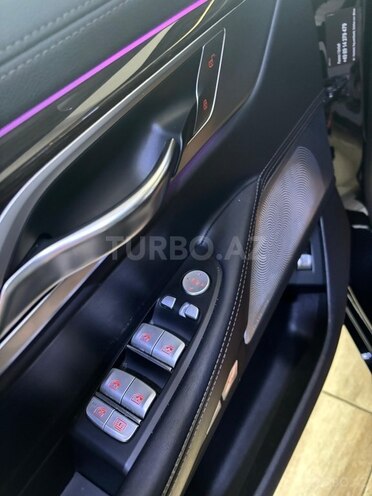 BMW 740-9
