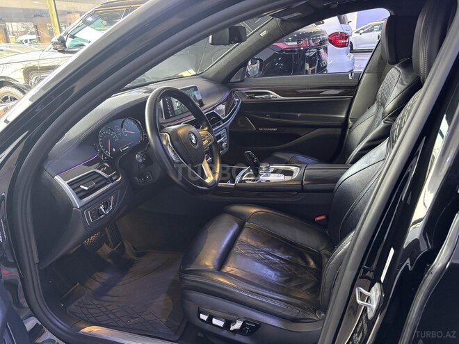 BMW 740-7