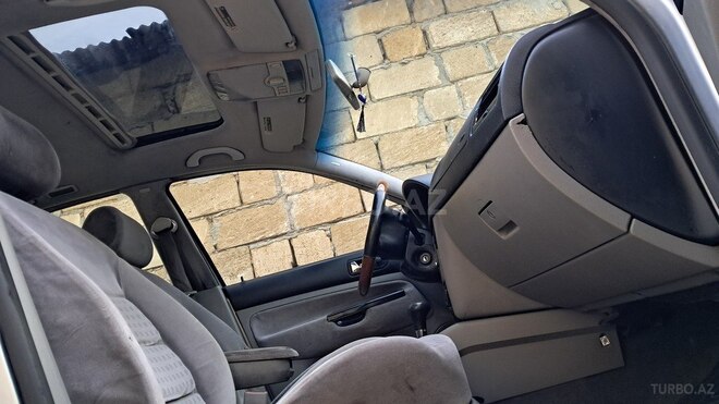 Volkswagen Jetta 2002, 320,000 km - 2.0 л - Bakı