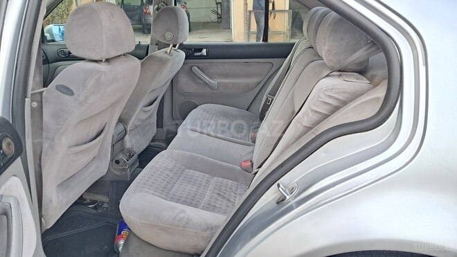 Volkswagen Jetta 2002, 320,000 km - 2.0 л - Bakı