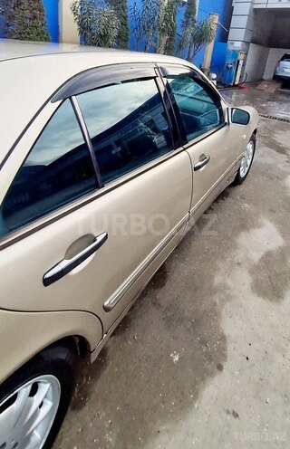 Mercedes E 240 1999, 340,000 km - 2.4 l - Bakı