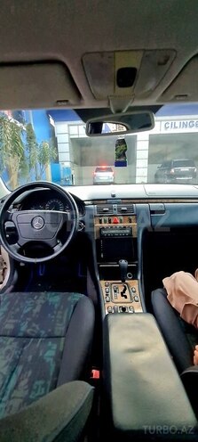 Mercedes E 240 1999, 340,000 km - 2.4 l - Bakı