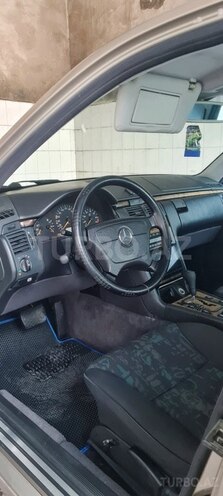 Mercedes E 240 1999, 340,000 km - 2.4 l - Bakı