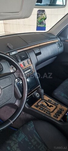 Mercedes E 240 1999, 340,000 km - 2.4 l - Bakı