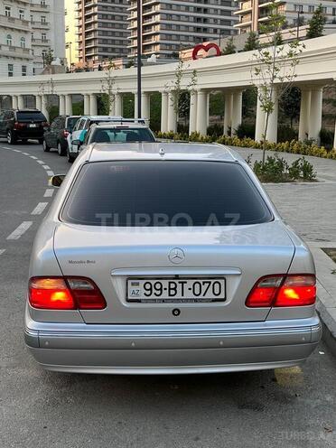 Mercedes E 280 2002, 382,000 km - 2.8 л - Bakı