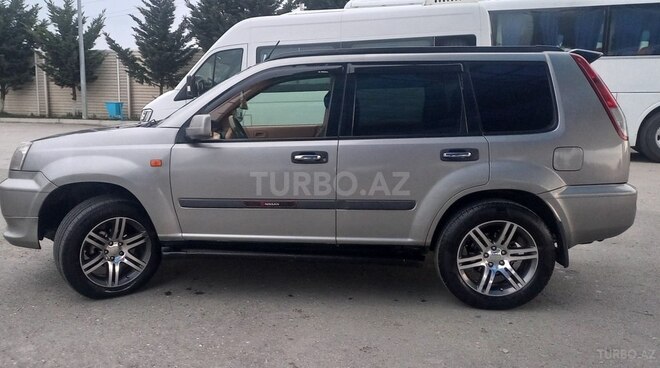 Nissan X-Trail 2001, 267,000 km - 2.0 l - Quba