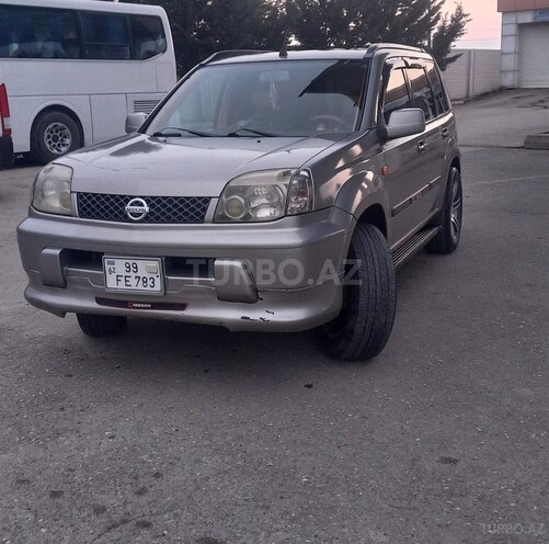 Nissan X-Trail 2001, 267,000 km - 2.0 l - Quba