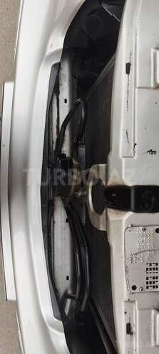 Mercedes E 240 2000, 298,000 km - 2.4 л - Sumqayıt