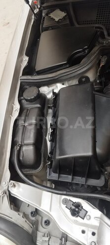 Mercedes E 240 2000, 298,000 km - 2.4 л - Sumqayıt