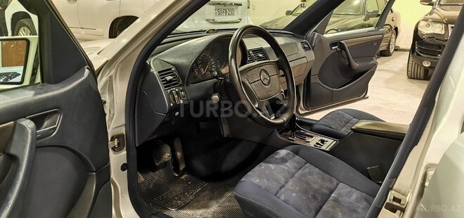 Mercedes C 240 1999, 234,000 km - 2.4 л - Sumqayıt