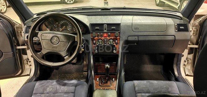 Mercedes C 240 1999, 234,000 km - 2.4 л - Sumqayıt