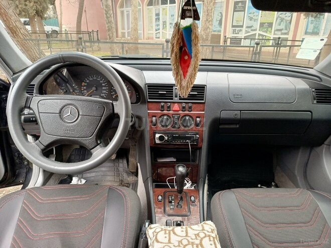 Mercedes C 180 1999, 272,700 km - 1.8 l - Gəncə