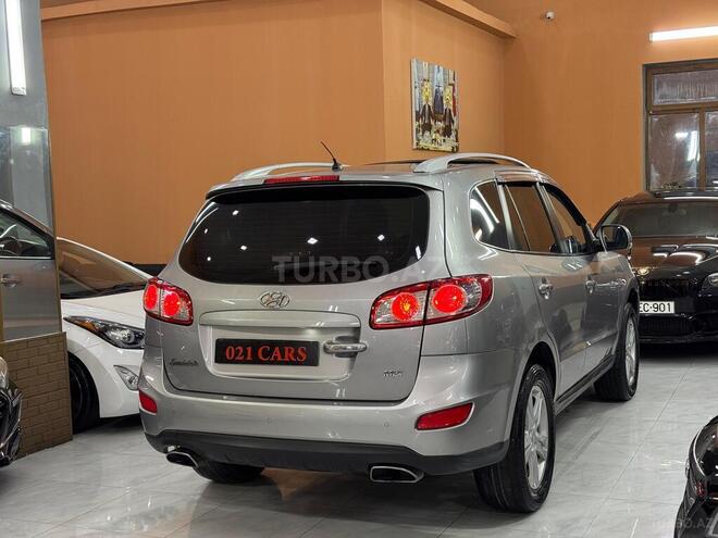 Hyundai Santa Fe-11