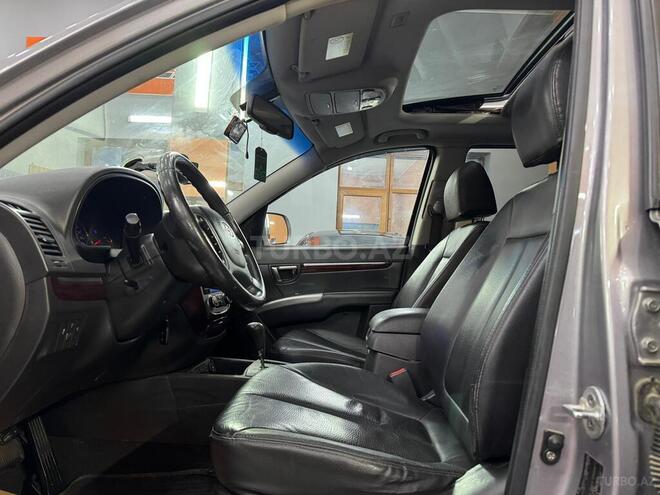 Hyundai Santa Fe-15
