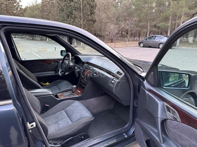 Mercedes E 230 1996, 227,000 km - 2.3 l - Sumqayıt