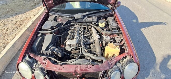 Mercedes E 220 d 1999, 425,613 km - 2.2 л - Naftalan