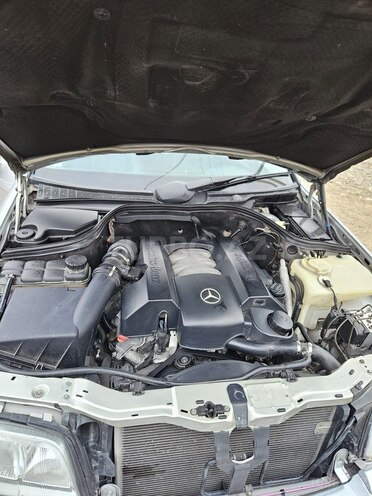 Mercedes  2000, 270,000 km - 2.4 l - Goranboy