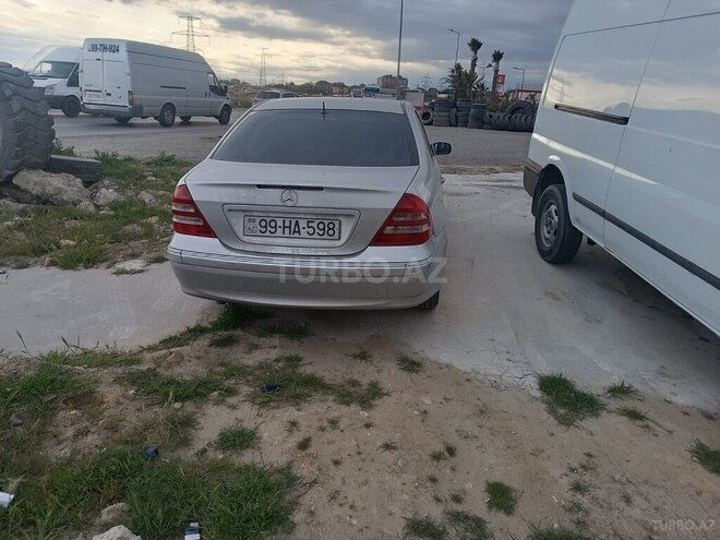 Mercedes C 220 d 2000, 235,000 km - 2.2 l - Bakı