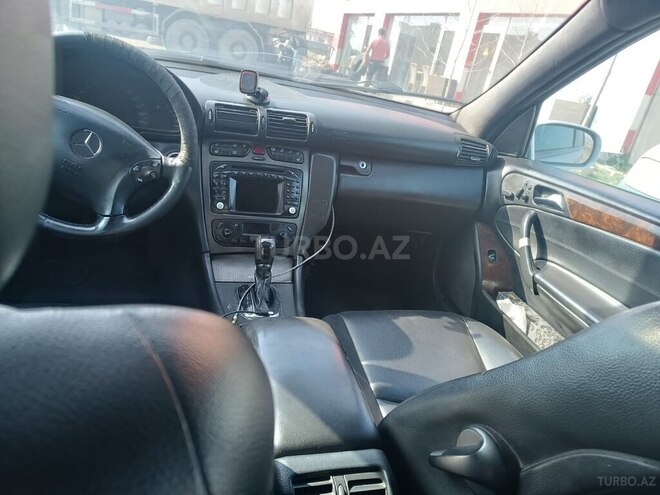 Mercedes C 220 d 2000, 235,000 km - 2.2 l - Bakı
