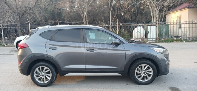 Hyundai Tucson 2018, 200,000 km - 2.0 l - Bakı