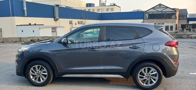 Hyundai Tucson 2018, 200,000 km - 2.0 l - Bakı
