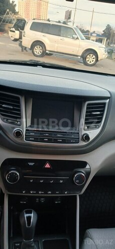 Hyundai Tucson 2018, 200,000 km - 2.0 l - Bakı