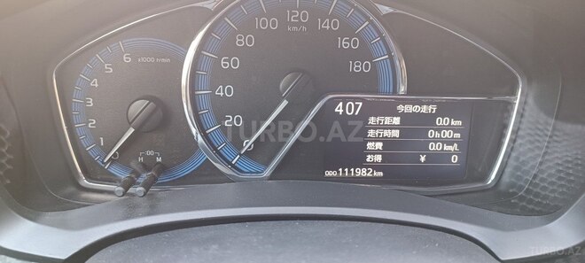Toyota Corolla Fielder 2019, 111,900 km - 1.5 л - Bakı