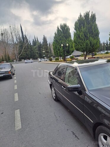 Mercedes C 230 1999, 249,000 km - 2.3 л - Balakən