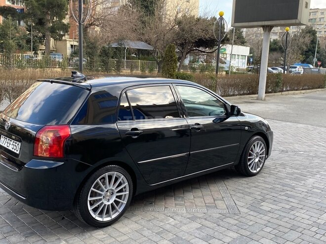 Toyota Corolla 2005, 198,000 km - 1.4 l - Bakı
