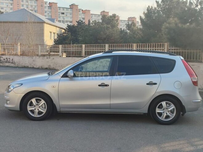 Hyundai i30 2009, 310,000 km - 1.4 l - Bakı