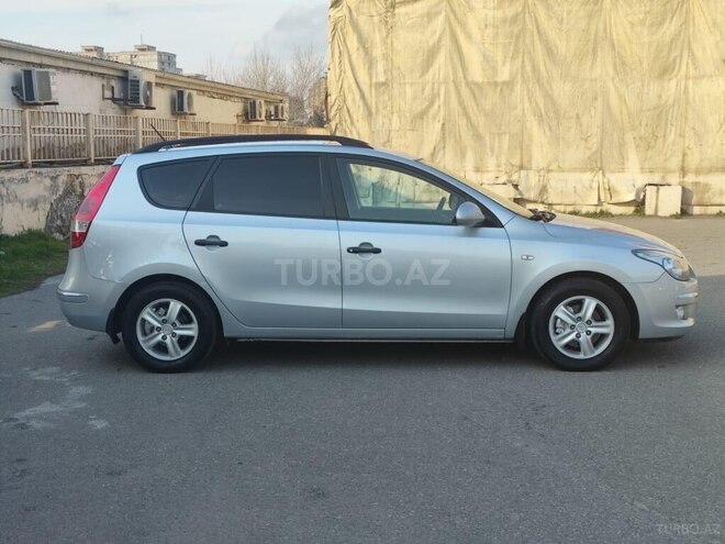 Hyundai i30 2009, 310,000 km - 1.4 l - Bakı