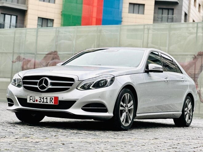 Mercedes E 250 2013, 323,000 km - 2.2 l - Bakı