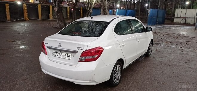 Mitsubishi Mirage 2019, 102,500 km - 1.2 л - Bakı