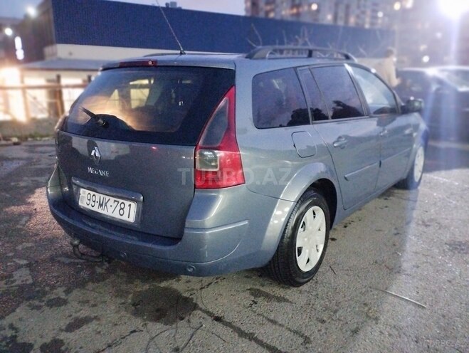 Renault Megane-10