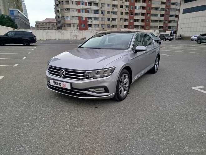 Volkswagen Passat-1