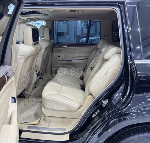 Mercedes GL 550 2008, 215,300 km - 5.5 l - Bakı