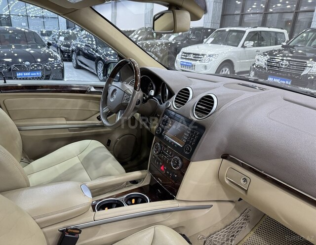 Mercedes GL 550 2008, 215,300 km - 5.5 l - Bakı