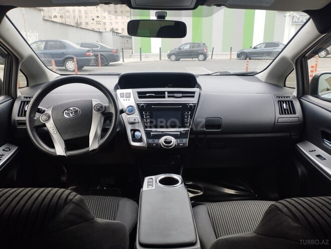Toyota Prius V 2016, 207,123 km - 1.8 l - Xırdalan