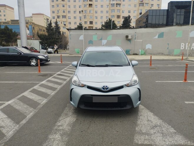 Toyota Prius V 2016, 207,123 km - 1.8 l - Xırdalan