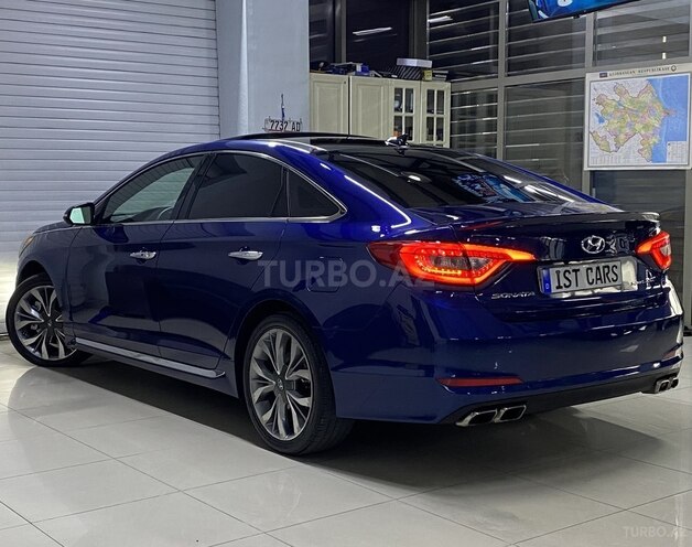 Hyundai Sonata-12