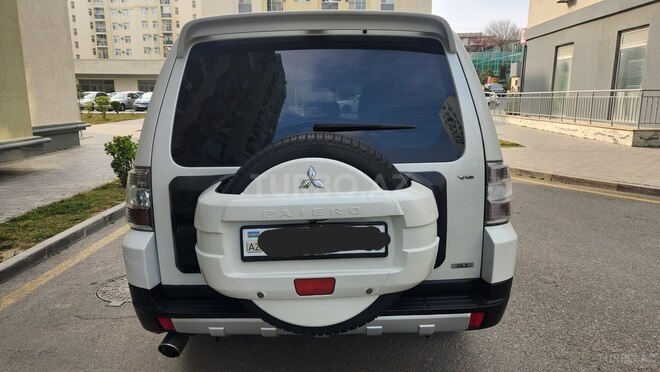 Mitsubishi Pajero 2008, 173,000 km - 3.0 l - Bakı