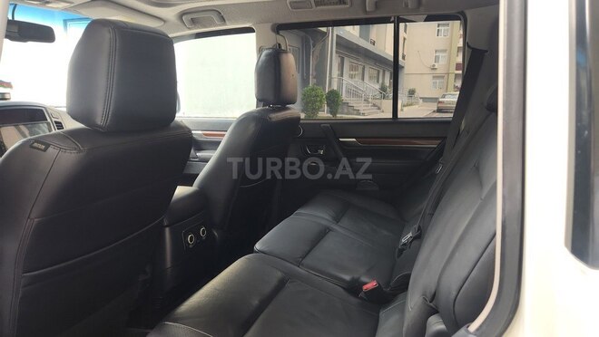 Mitsubishi Pajero 2008, 173,000 km - 3.0 l - Bakı