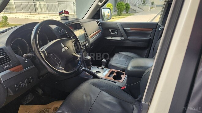 Mitsubishi Pajero 2008, 173,000 km - 3.0 l - Bakı