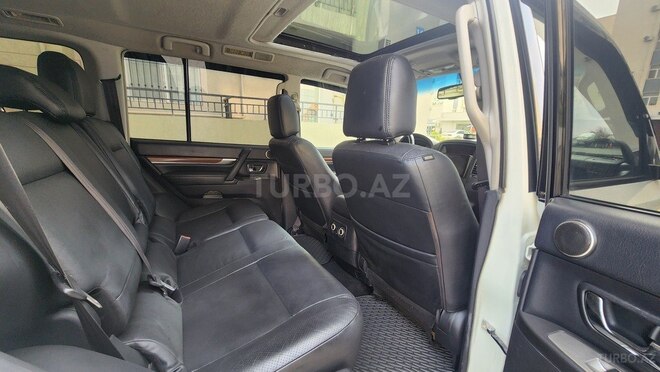 Mitsubishi Pajero 2008, 173,000 km - 3.0 l - Bakı