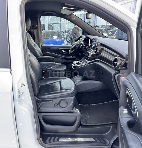 Mercedes V 220 2015, 226,600 km - 2.2 л - Bakı