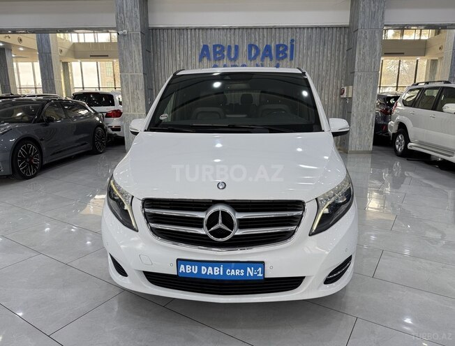 Mercedes V 220 2015, 226,600 km - 2.2 л - Bakı