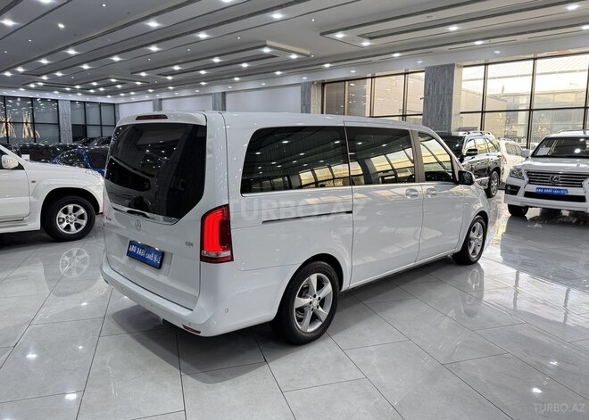 Mercedes V 220 2015, 226,600 km - 2.2 л - Bakı