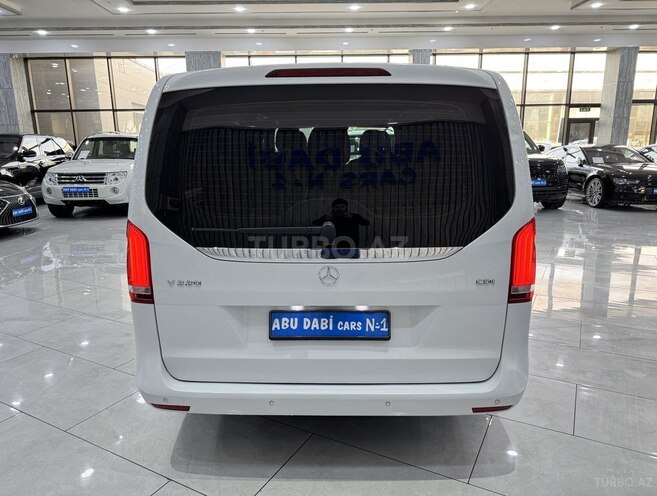 Mercedes V 220 2015, 226,600 km - 2.2 л - Bakı