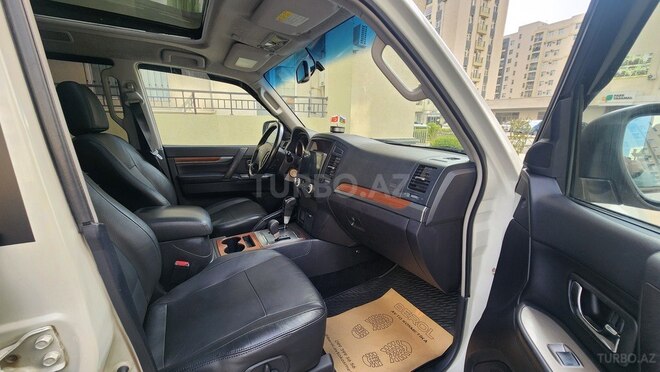 Mitsubishi Pajero 2008, 173,000 km - 3.0 l - Bakı