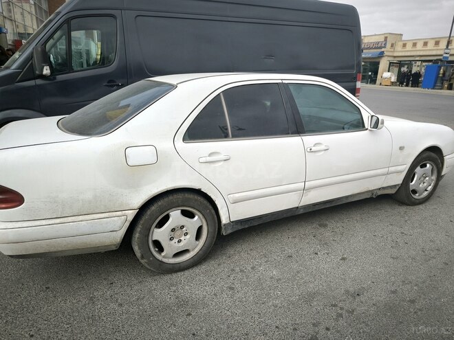 Mercedes E 220 d 1996, 626,000 km - 2.2 l - Bakı